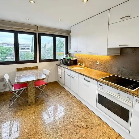 Appt 2ch 90m2 Avec Terrasse 40m2, Piscine Et Tennis Appartamento