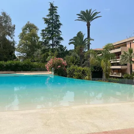 Appartamento Appt 2ch 90m2 Avec Terrasse 40m2, Piscine Et Tennis