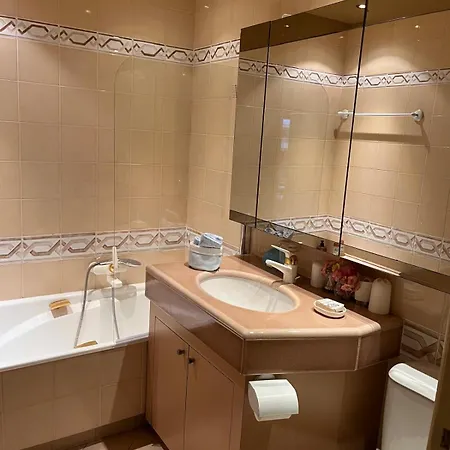 Appt 2ch 90m2 Avec Terrasse 40m2, Piscine Et Tennis