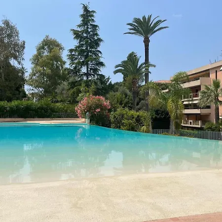 Appartement Appt 2ch 90m2 Avec Terrasse 40m2, Piscine Et Tennis